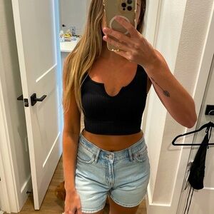 Black Sleeveless Fitted Crop Tank Top